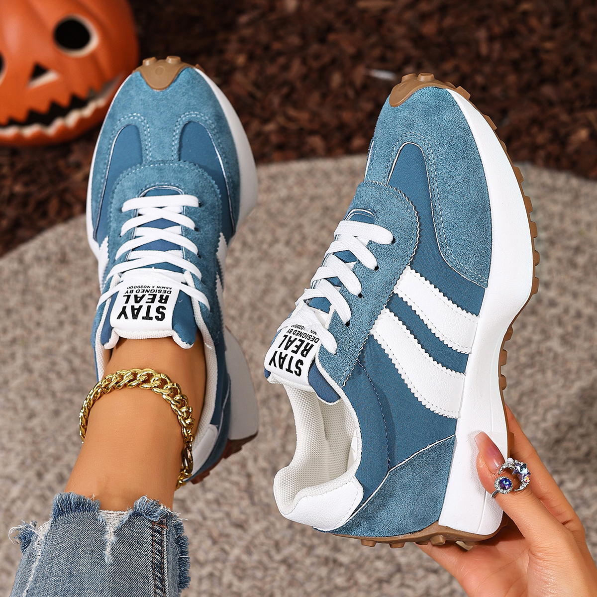 Trend Women Sneakers 2025 New  - مراجعة Women Fashion Trend 2025 وسعره