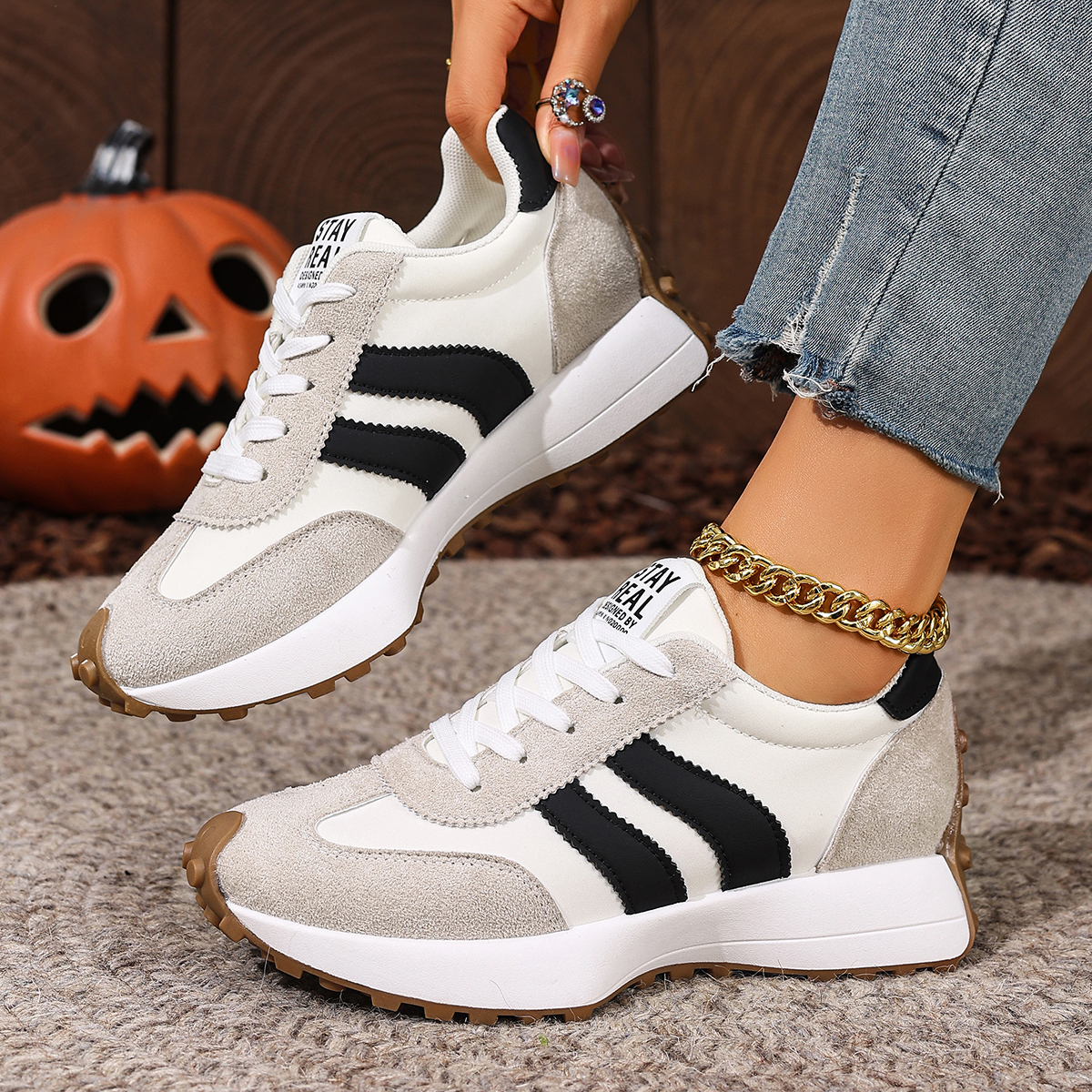 Trend Women Sneakers 2025 New  - مراجعة Women Fashion Trend 2025 وسعره