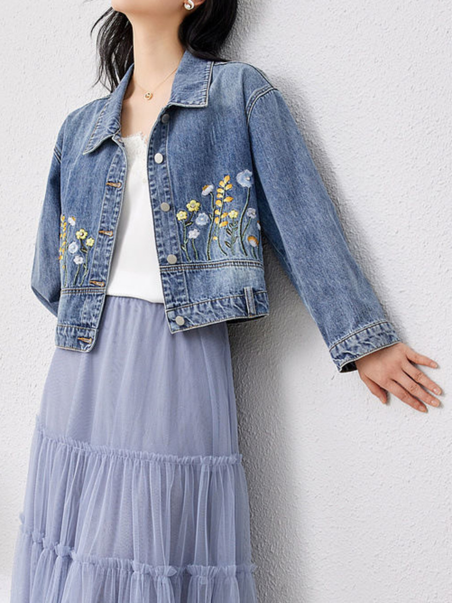 Floral Embroidered Denim Short - مراجعة Women Fashion Jeans Top وسعره