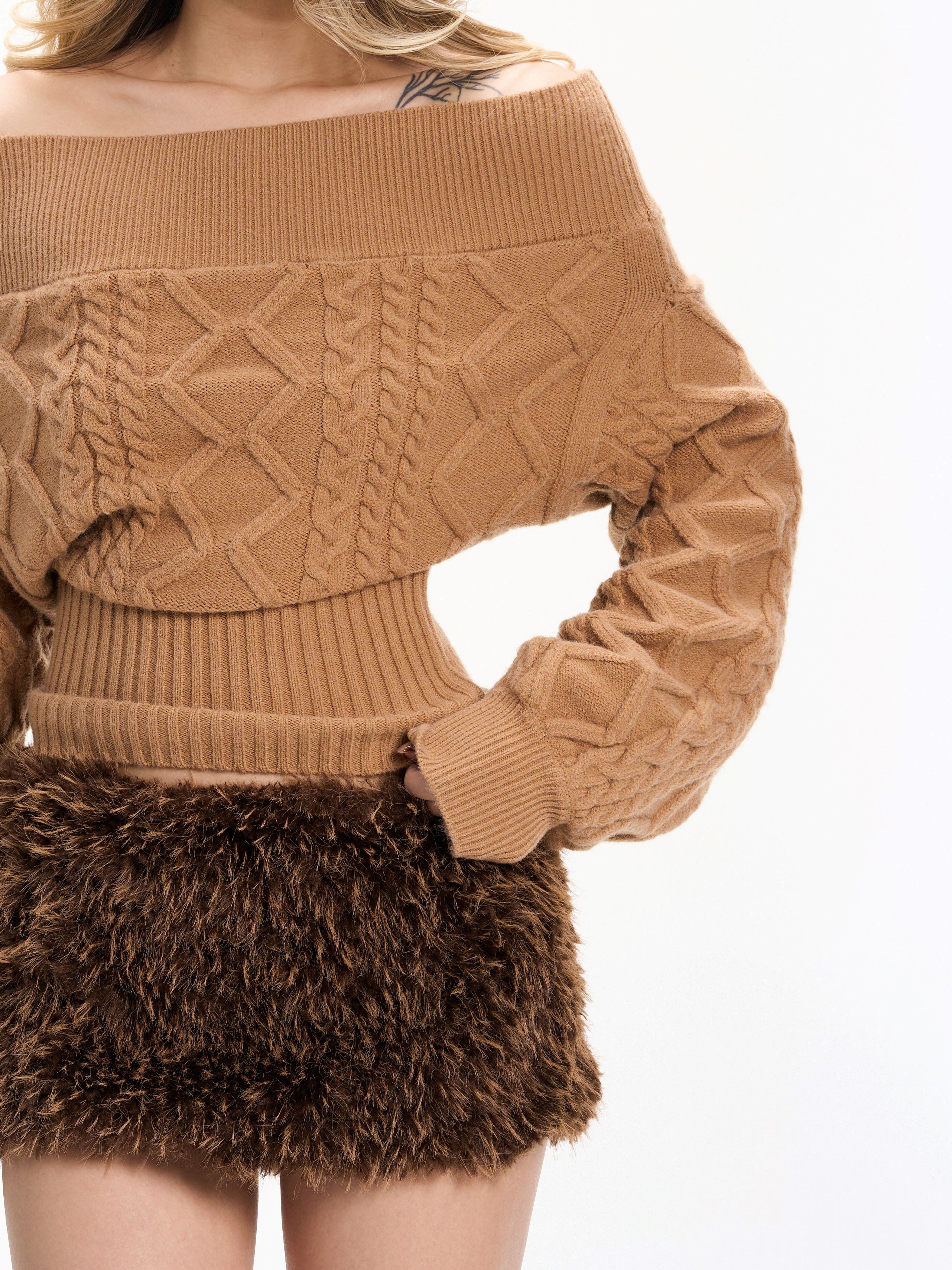 Thickly woven Z-pattern camel  - مراجعة Women Fashion Zone وسعره